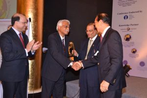 deepak-satwalekar-asian-centre-award